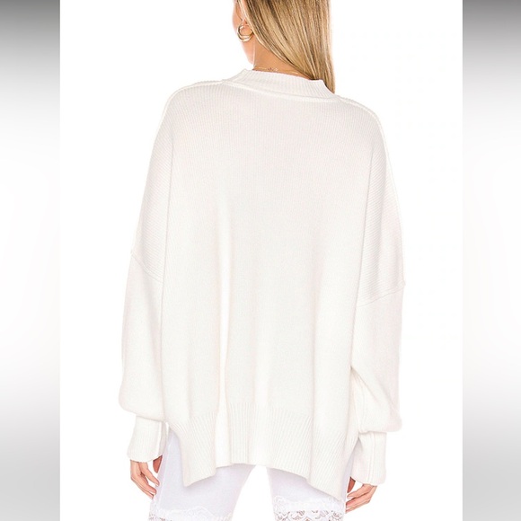 58. Free People $128 Easy Street Tunic in White - Picture 3 of 3